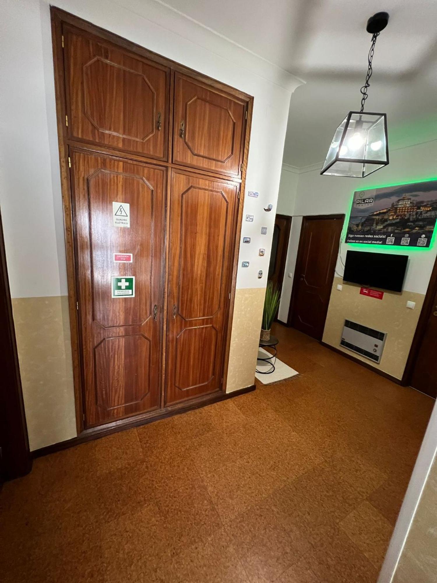 Pilar Hostel - Rua De Santa Catarina - Oporto Extérieur photo