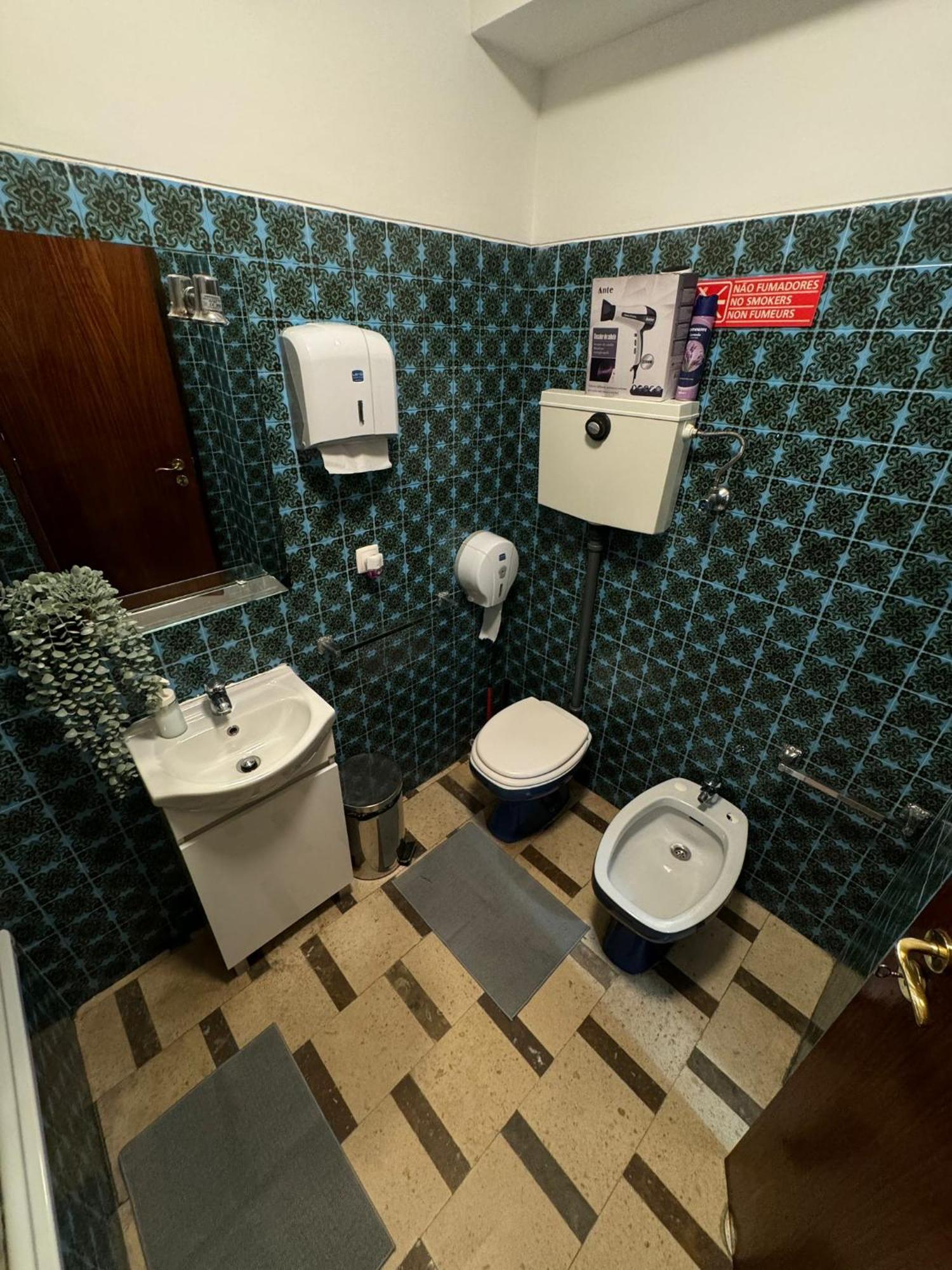 Pilar Hostel - Rua De Santa Catarina - Oporto Extérieur photo