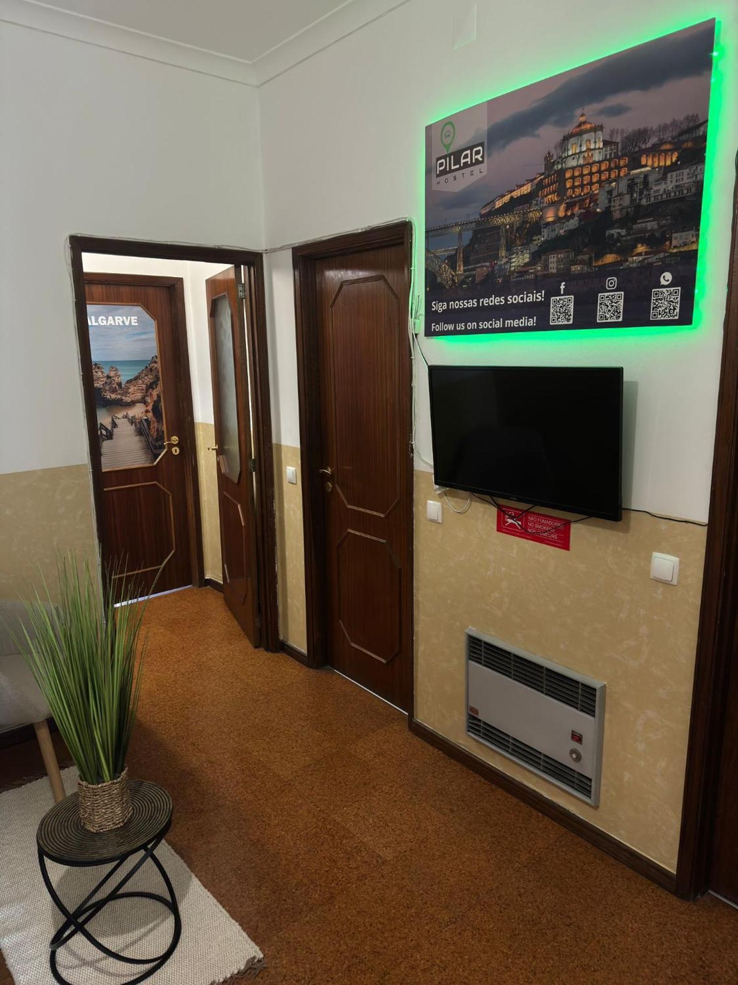 Pilar Hostel - Rua De Santa Catarina - Oporto Extérieur photo