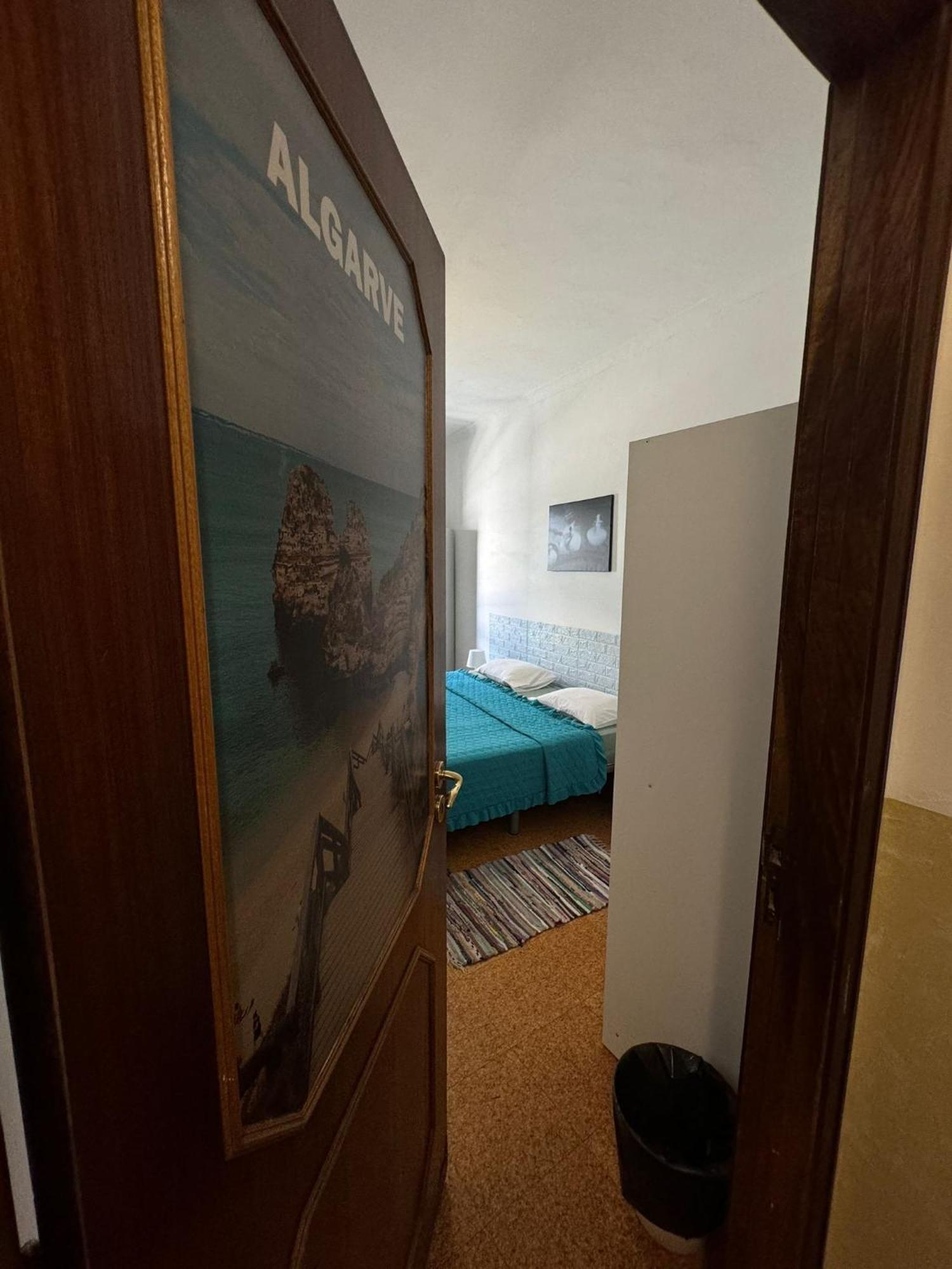 Pilar Hostel - Rua De Santa Catarina - Oporto Extérieur photo
